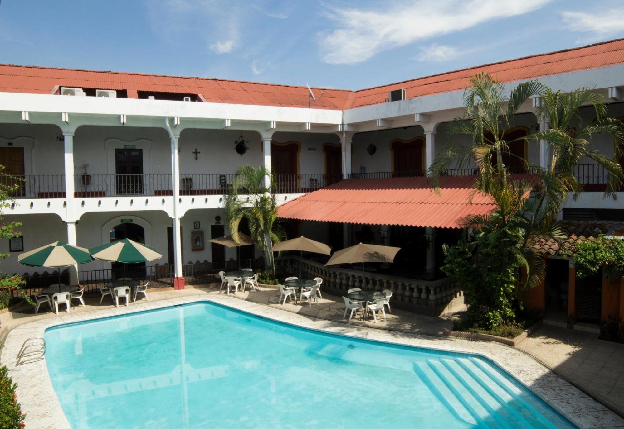 Hotel Posada de Don José Retalhuleu Exterior foto