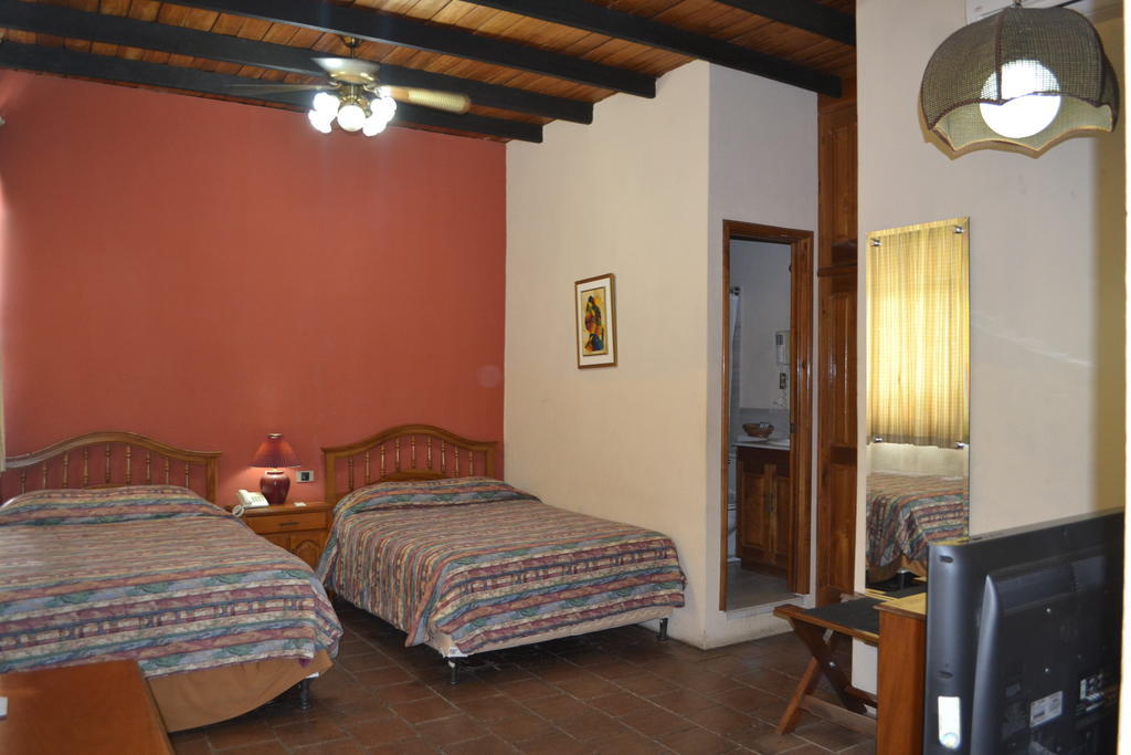Hotel Posada de Don José Retalhuleu Quarto foto